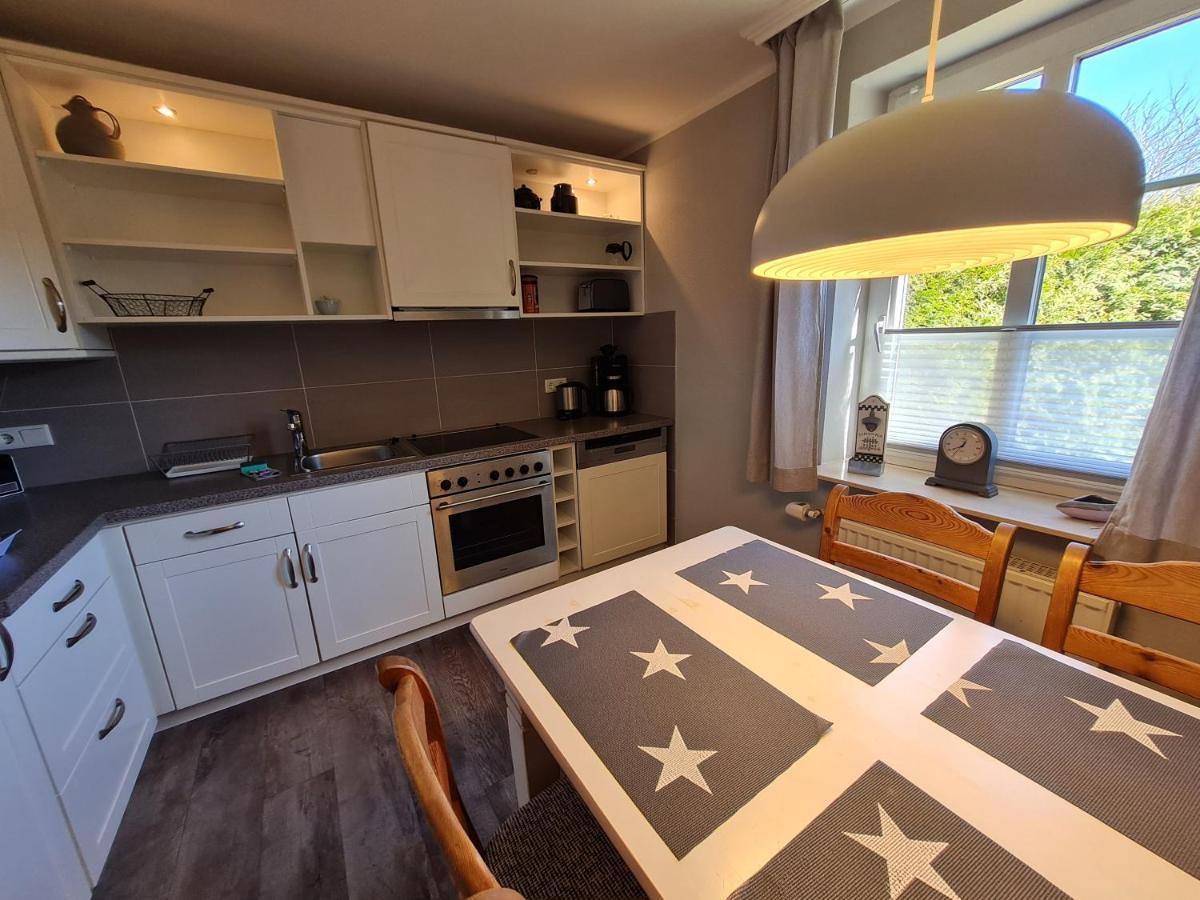 Ferienhaus Ellen, Eg Whg Utersum Buitenkant foto