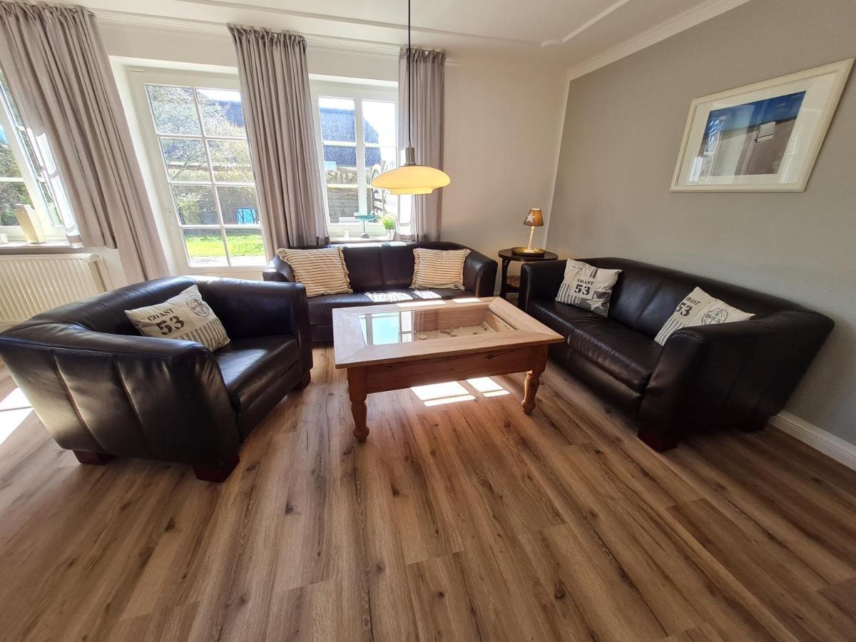 Ferienhaus Ellen, Eg Whg Utersum Buitenkant foto